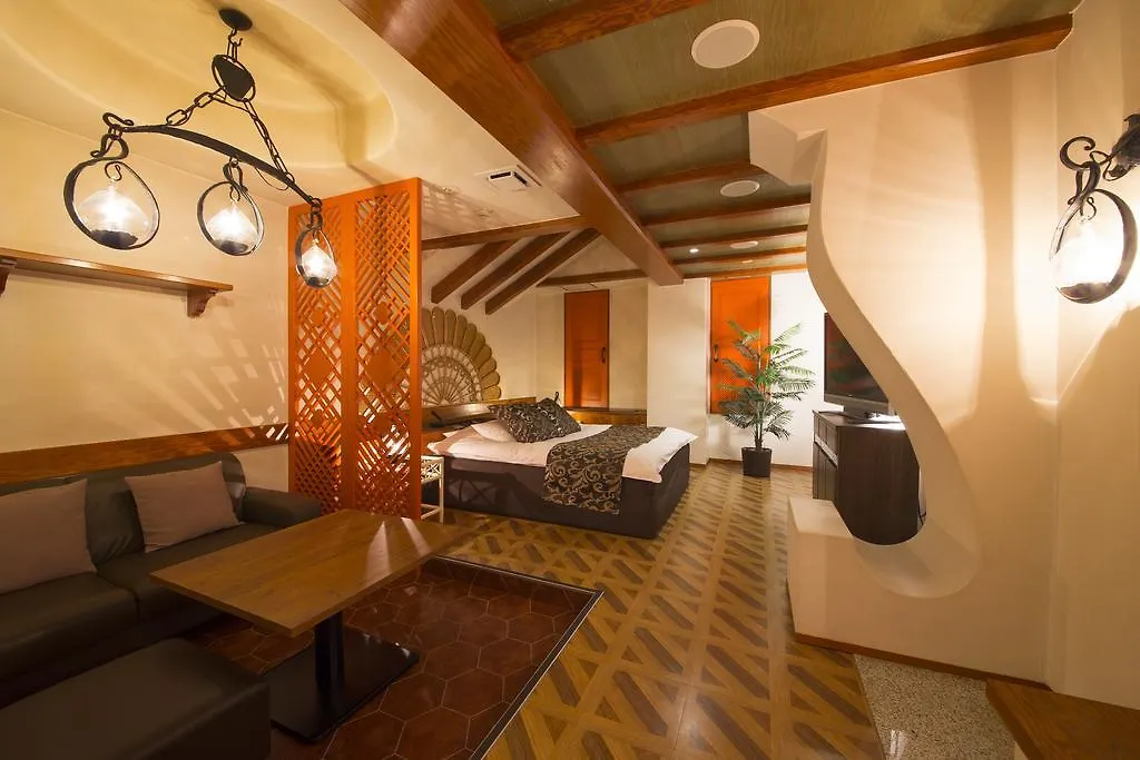 Hotel Beni East (Adults Only) Ōsaka