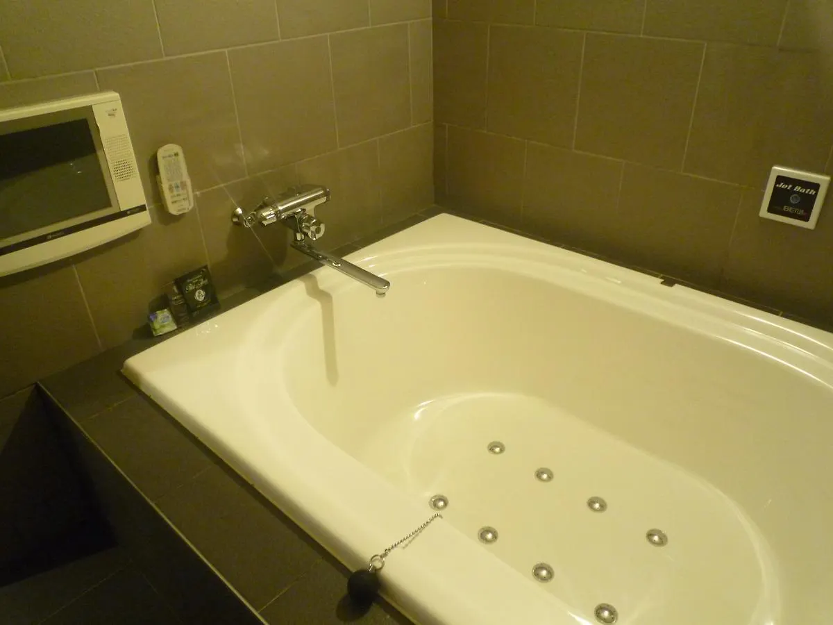 Hotel Beni East (Adults Only) Ōsaka 2*,  Japon